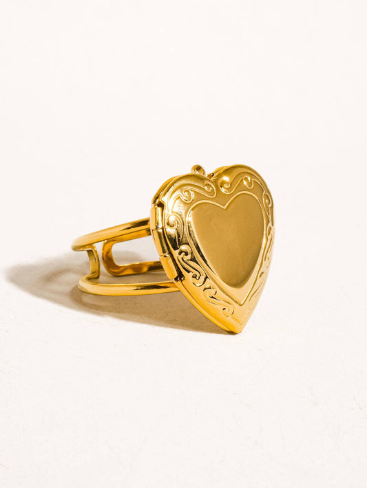 Sefina 18K Non-Tarnish Locket Heart Ring