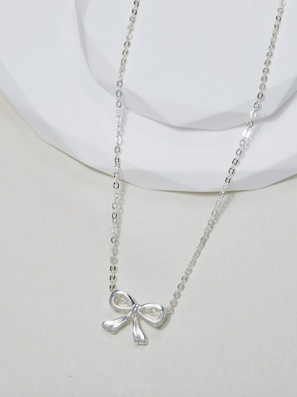 Dainty Bow Necklace